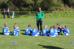 华体会在线下载-替补席能否发挥稳定战术执行能力影响赛季后期，替补席是什么意思